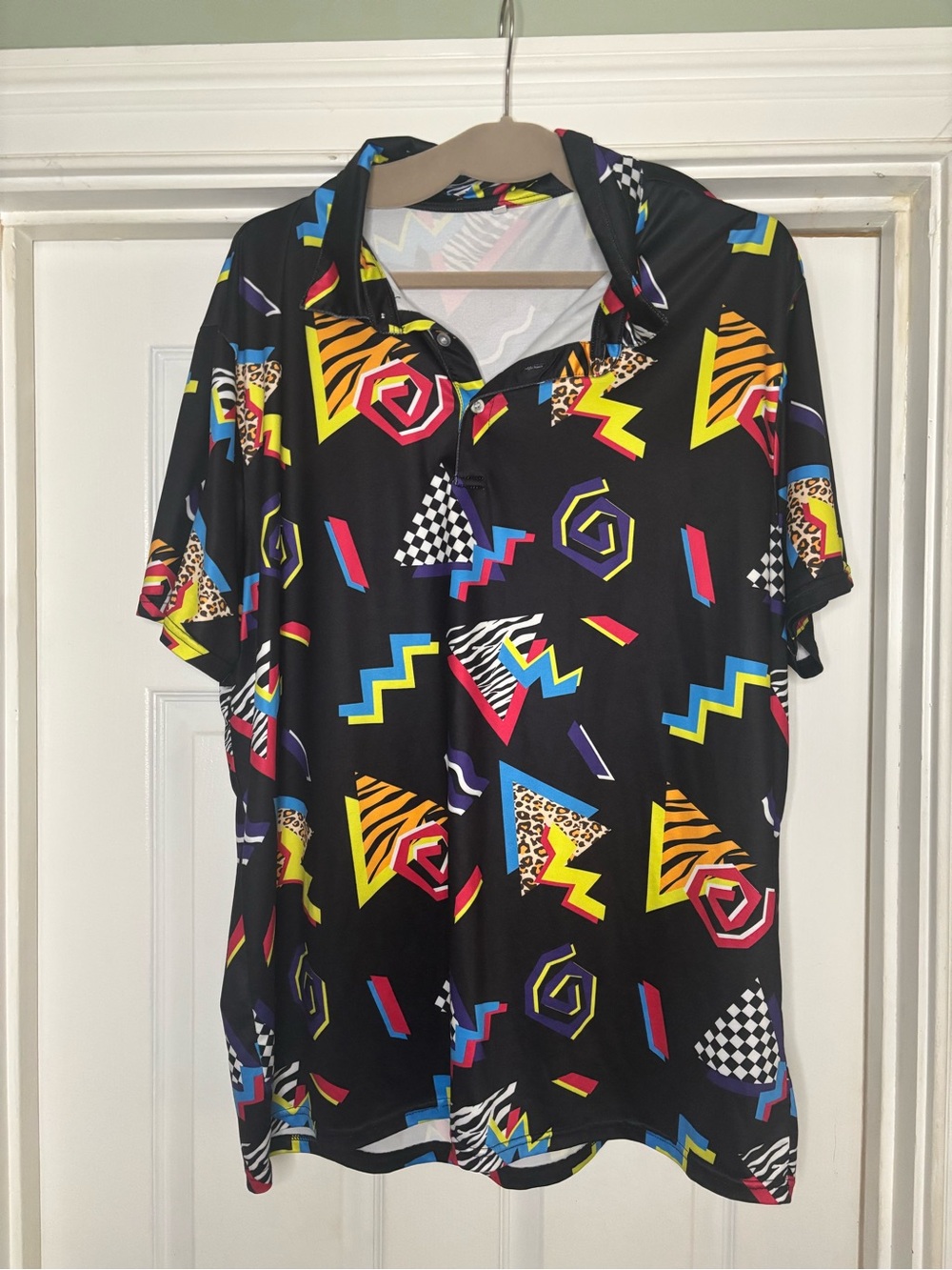 Men's Black Geometric Print Polo Shirt - Vibrant Multicolor